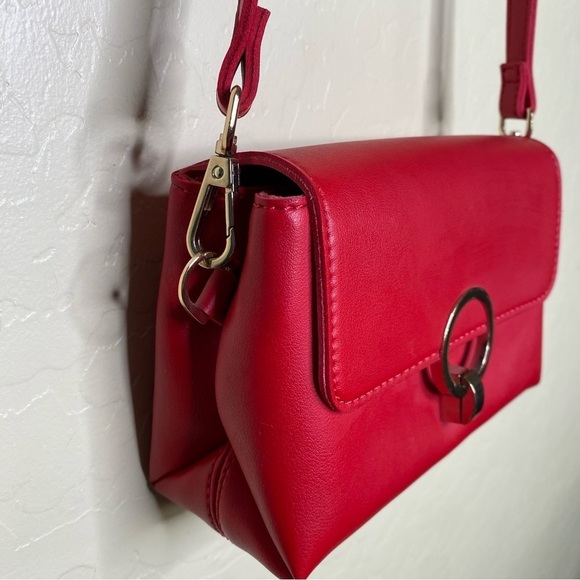 Topshop Vibrant Red Crossbody Bag with Adjustable Strap - Picture 4 of 10